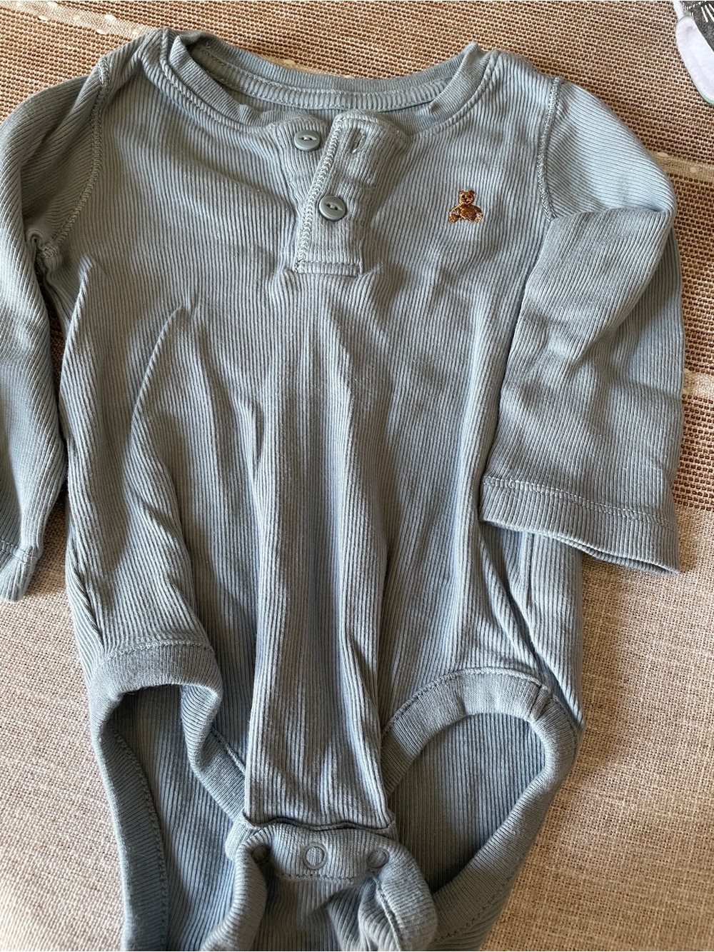 Baby Gap Long Sleeve One-Piece Bodysuit in Blue with Teddy Embroidery 6-12 month
